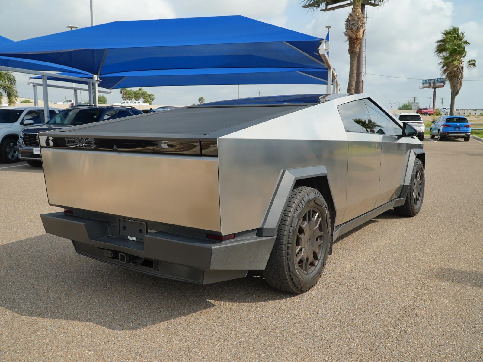 2024 Tesla Cybertruck BASE