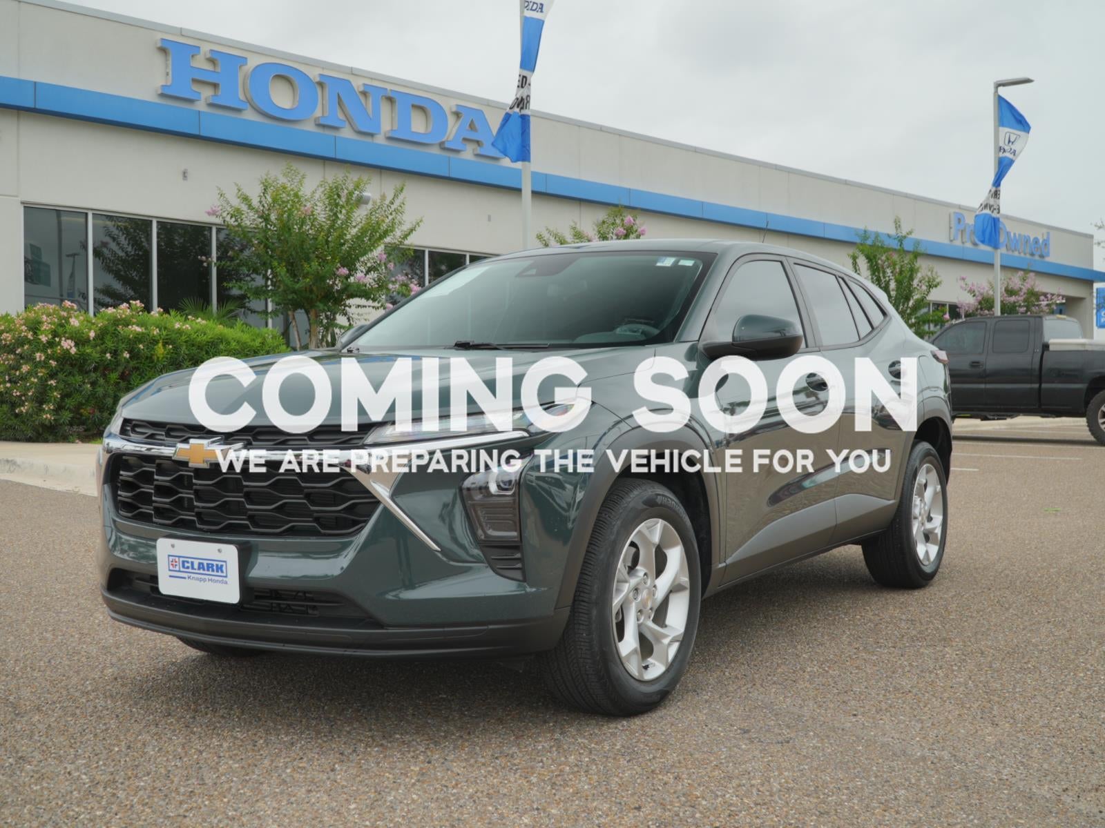 2025 Chevrolet Trax LS