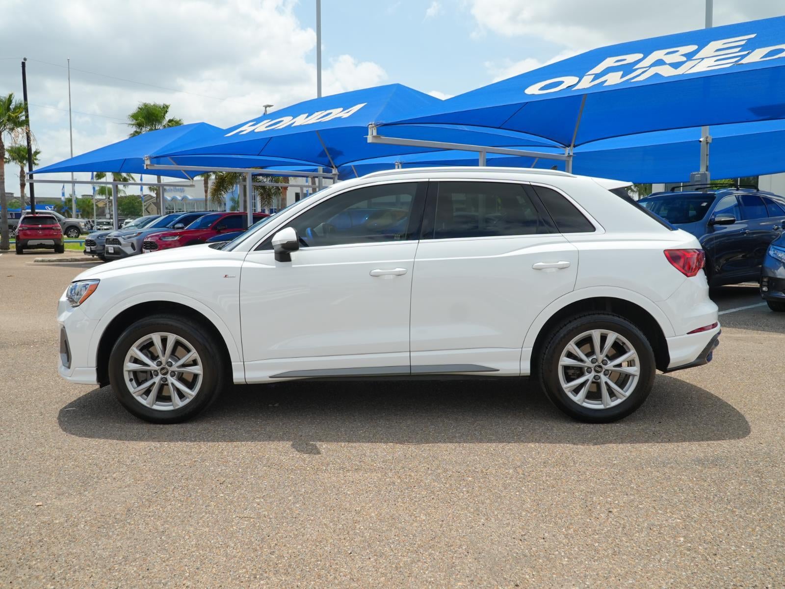 2022 Audi Q3 S line Premium