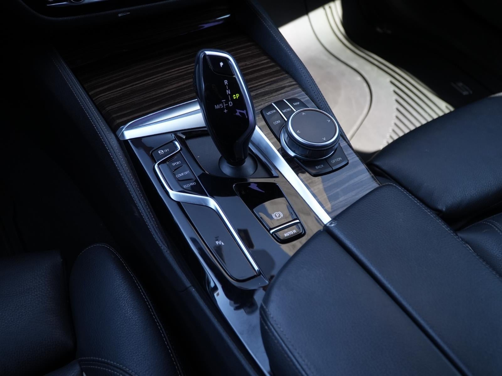 2022 BMW 5 Series 540i